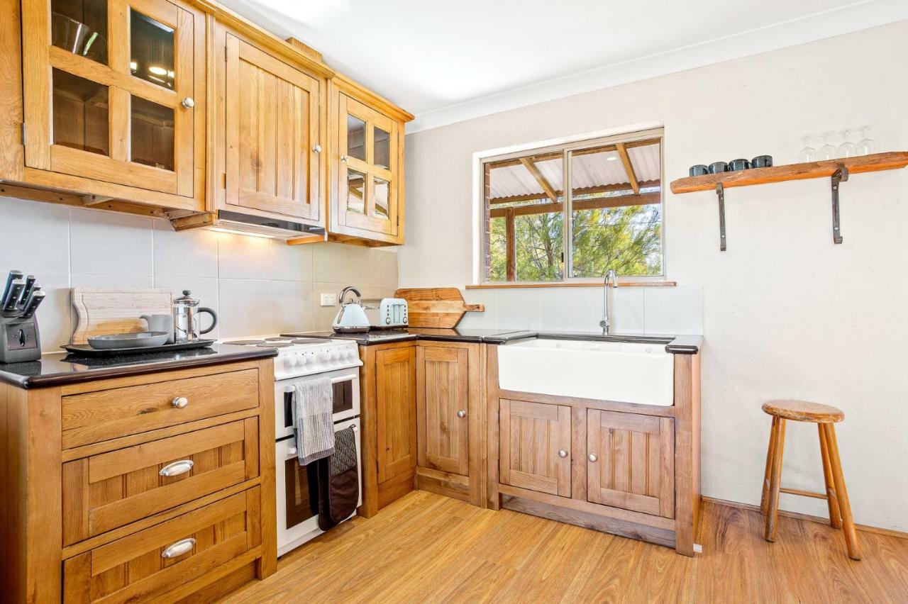 Braeside Cabin Two Alphitonia Central Tilba ภายนอก รูปภาพ